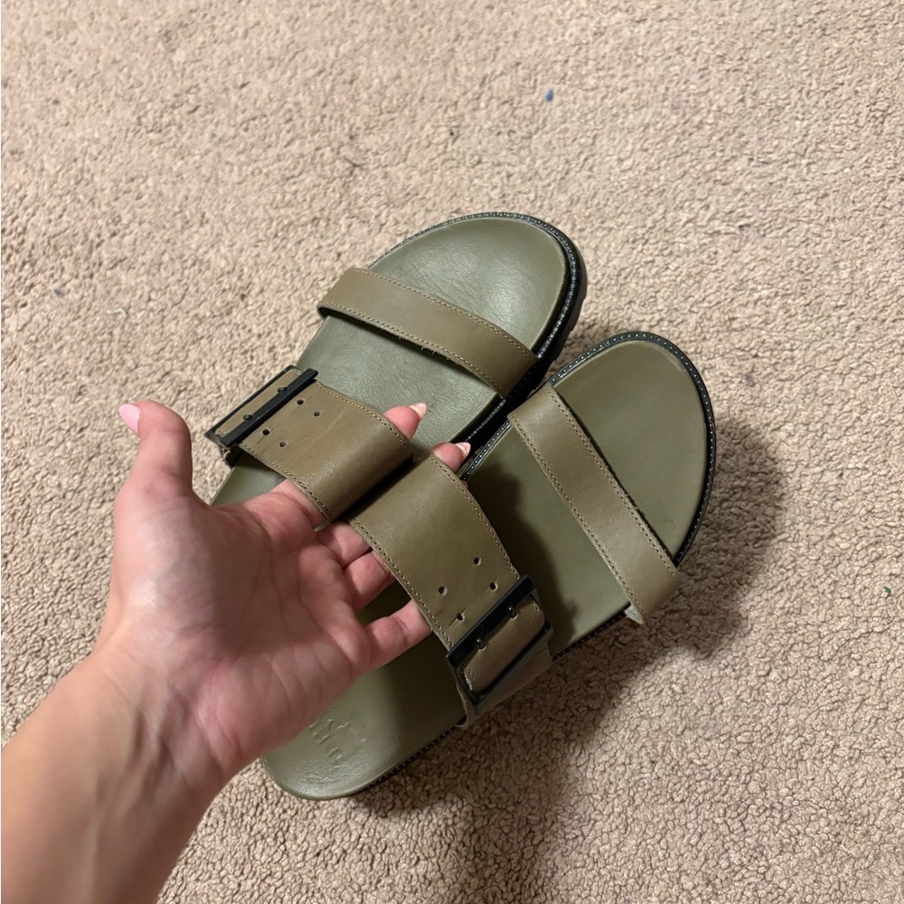 Sorel Roaming Buckle Slide Womens Size 9 Green